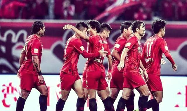 上海上港队在亚冠赛场上大放异彩的简单介绍 上海上港队在亚冠赛场上大放异彩的简单介绍