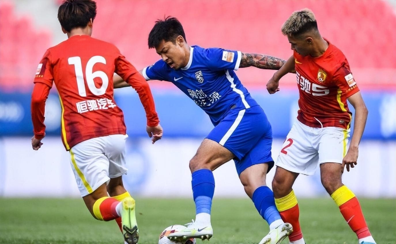 爱游戏注册-武汉三镇爆发神级表现，中超被彻底压制，团战的简单介绍