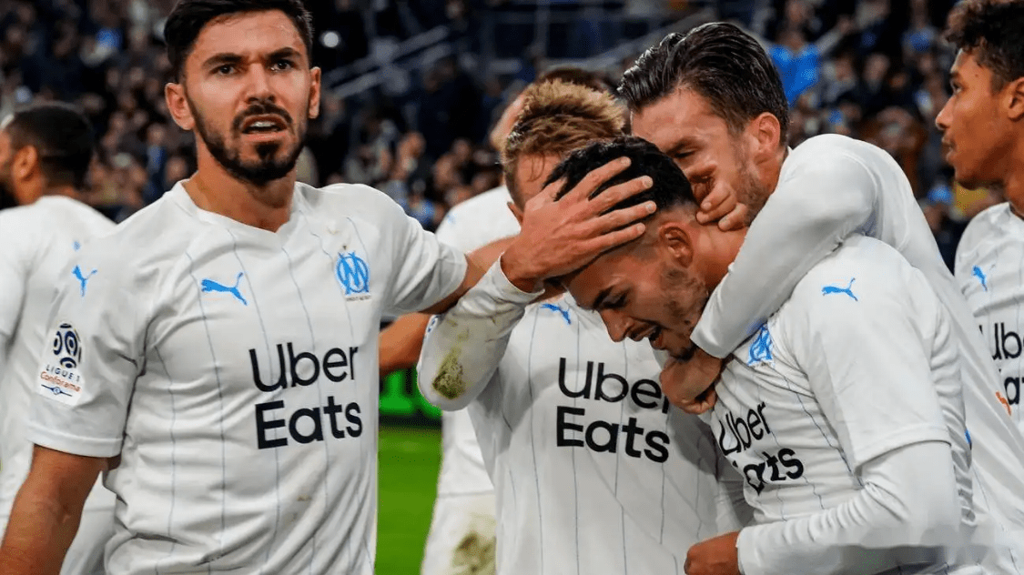 爱游戏注册-梅斯在主场击败对手，积分攀升