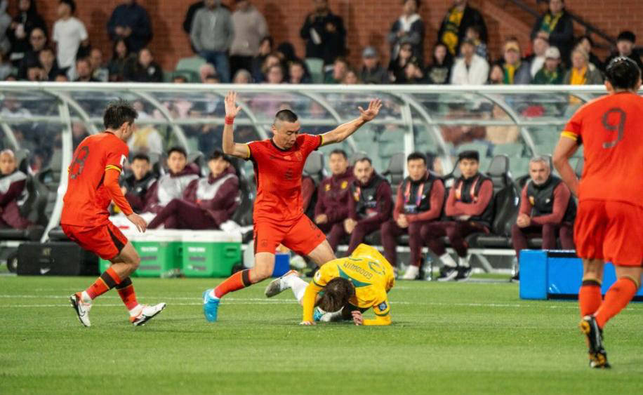 球队备战比赛拼尽全力,期待胜利 球队备战比赛拼尽全力,期待胜利