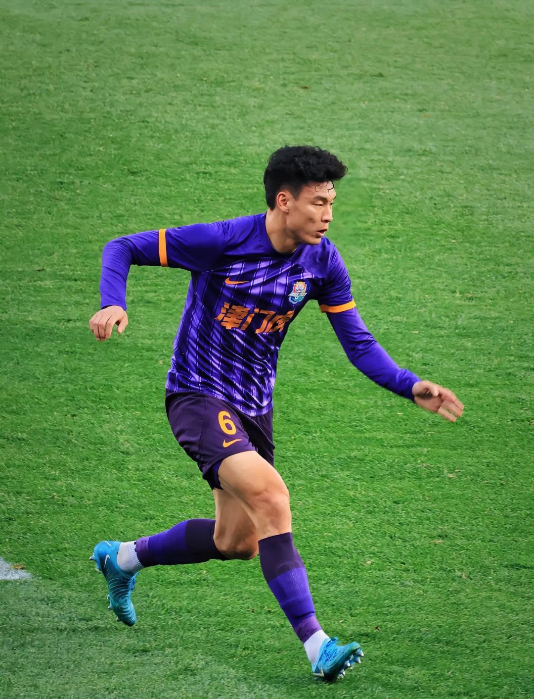 爱游戏网站入口-关于上海球员表现亮眼，为球队锦上添花的信息