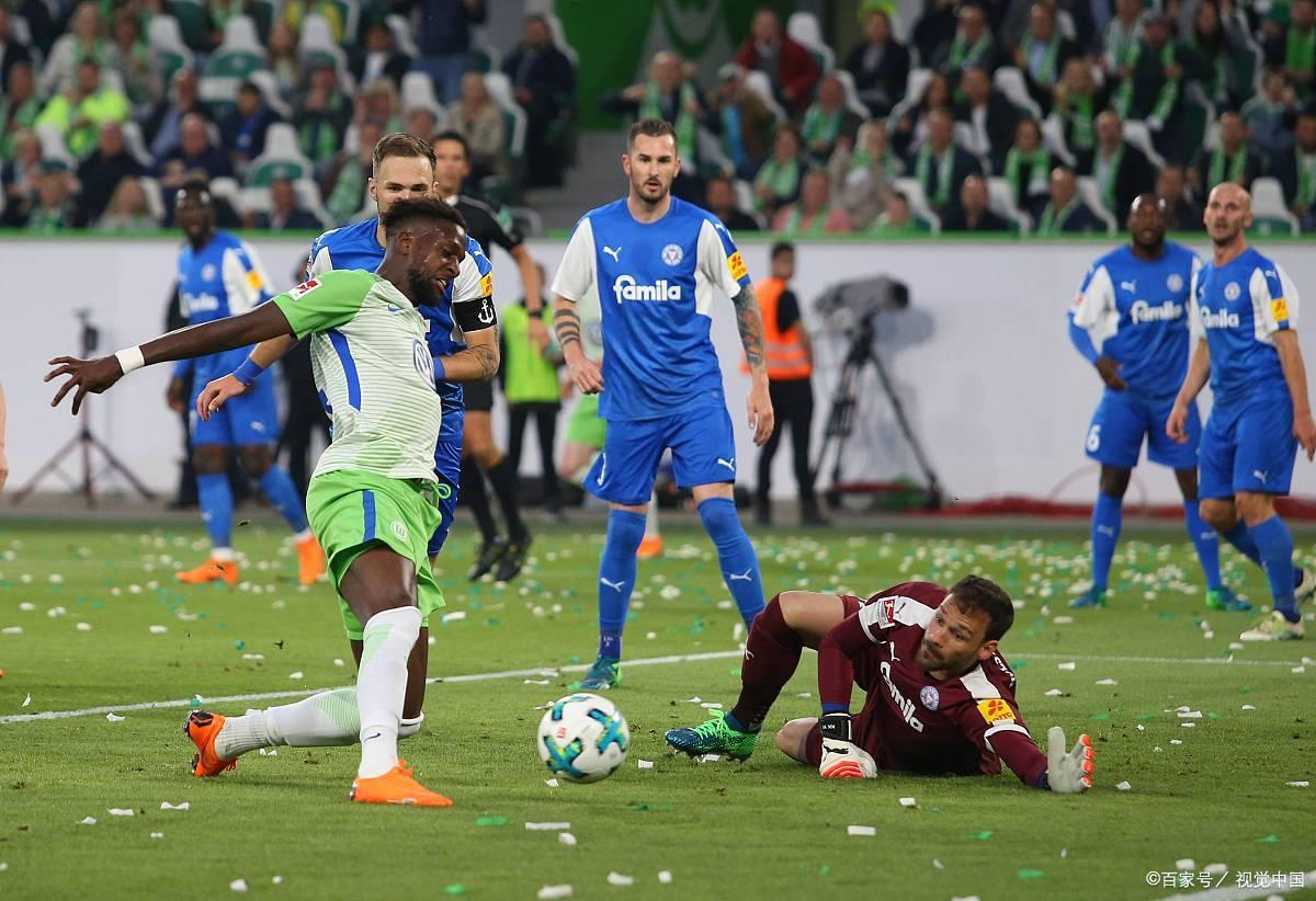 关于沃尔夫斯堡持续低迷,球迷质疑教练决策的信息 关于沃尔夫斯堡持续低迷,球迷质疑教练决策的信息