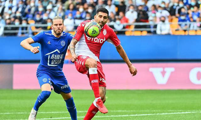 摩纳哥新引援表现平平,球队成绩起伏不定 摩纳哥新引援表现平平,球队成绩起伏不定