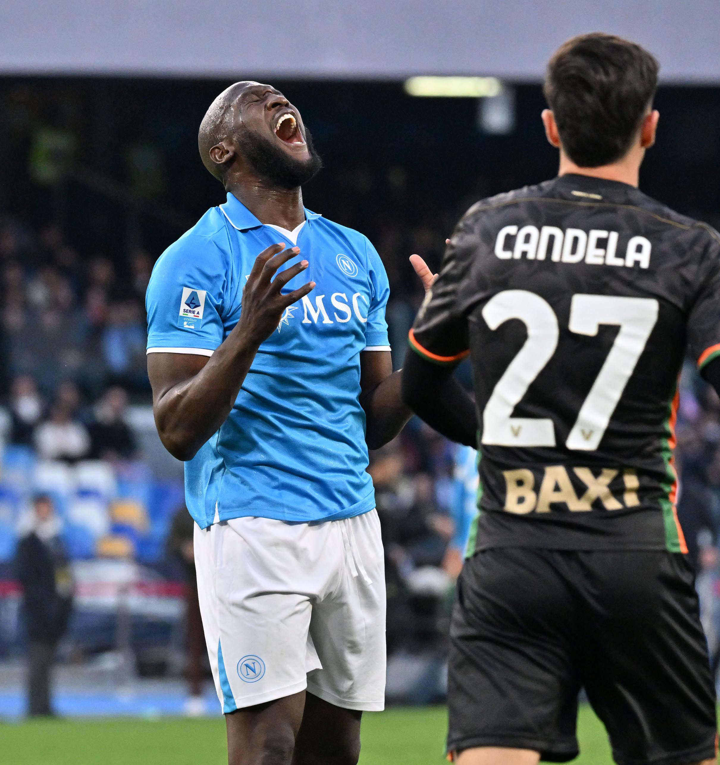 包含那不勒斯进攻糟糕，意甲竞争压力巨大的词条