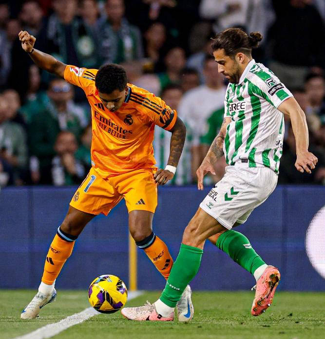 皇马前锋伊斯科闪耀,场均一传一射 皇马前锋伊斯科闪耀,场均一传一射