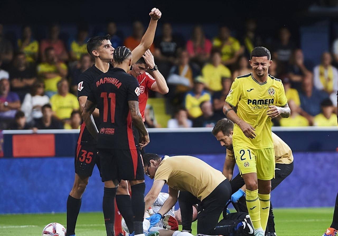 爱游戏app-奥萨苏纳主场惨遭逆转，球迷失望