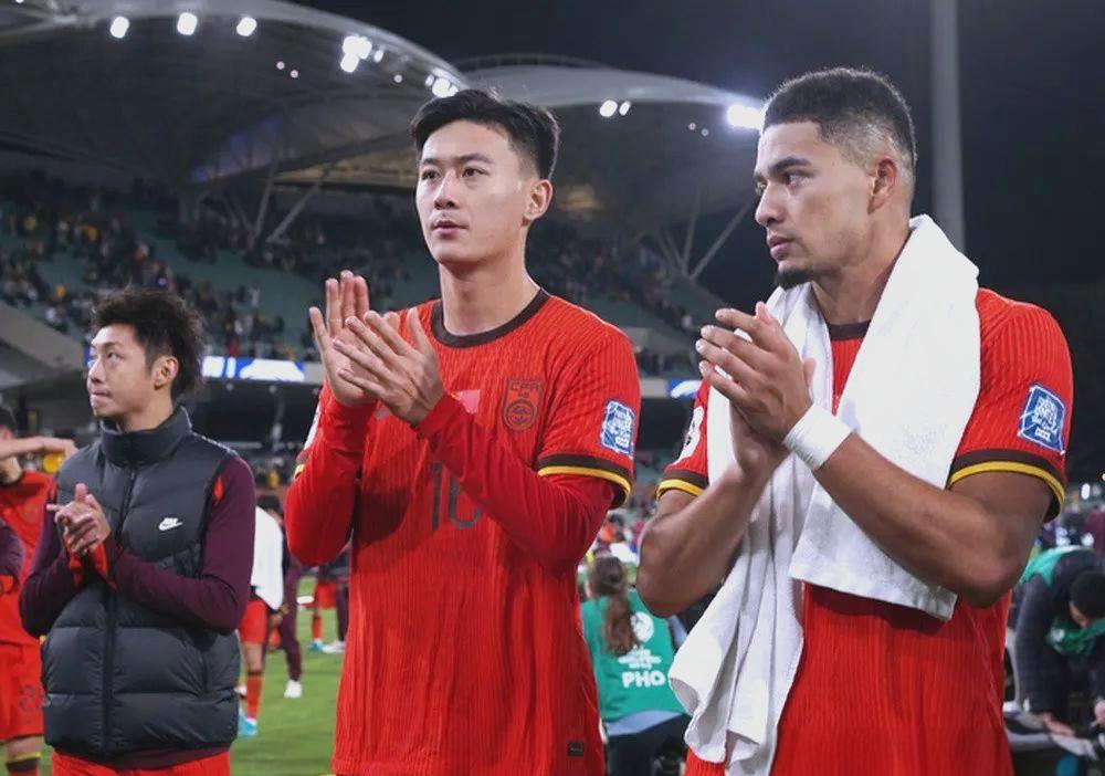 爱游戏在线-大赛在即，球队拼尽全力备战