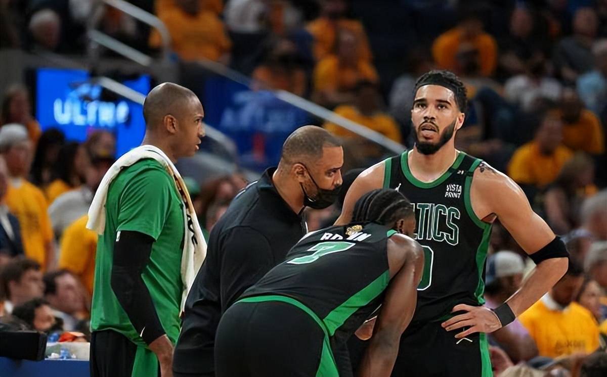 凯尔特人小丑赛季数据刷新,总得分跃居联盟前三的简单介绍 凯尔特人小丑赛季数据刷新,总得分跃居联盟前三的简单介绍