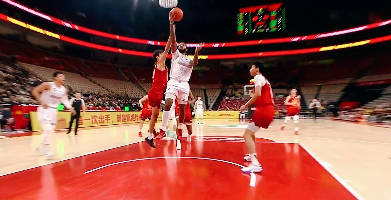 爱游戏官网app-深圳队在激烈比赛中获胜，控制比赛