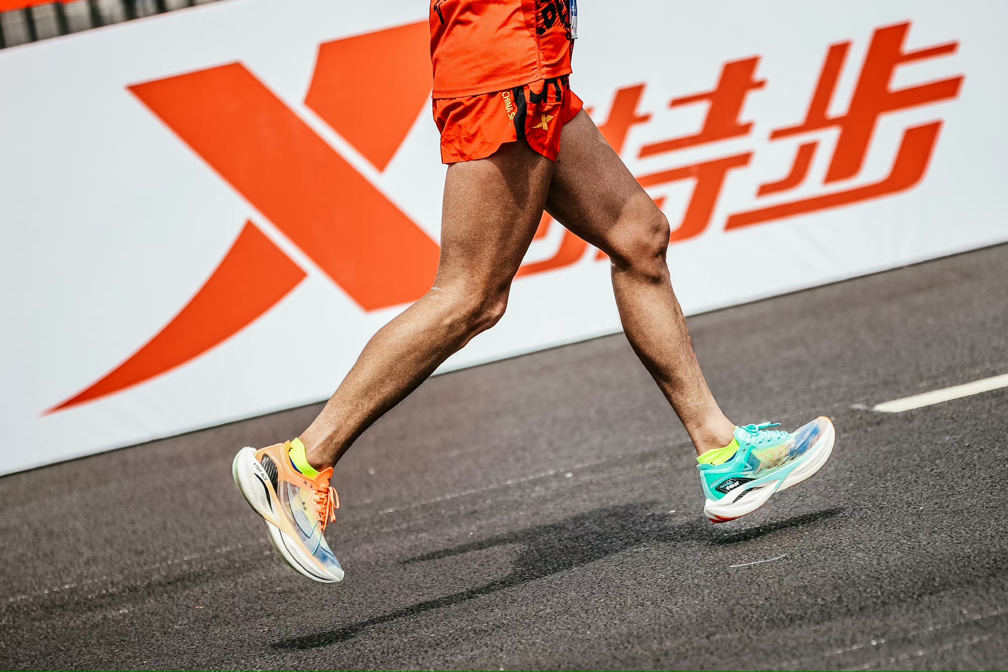 爱游戏官网登录网址-卢森堡运动员在自行车比赛中凭实力夺冠